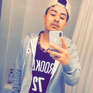 Meet your Posher, Cesar